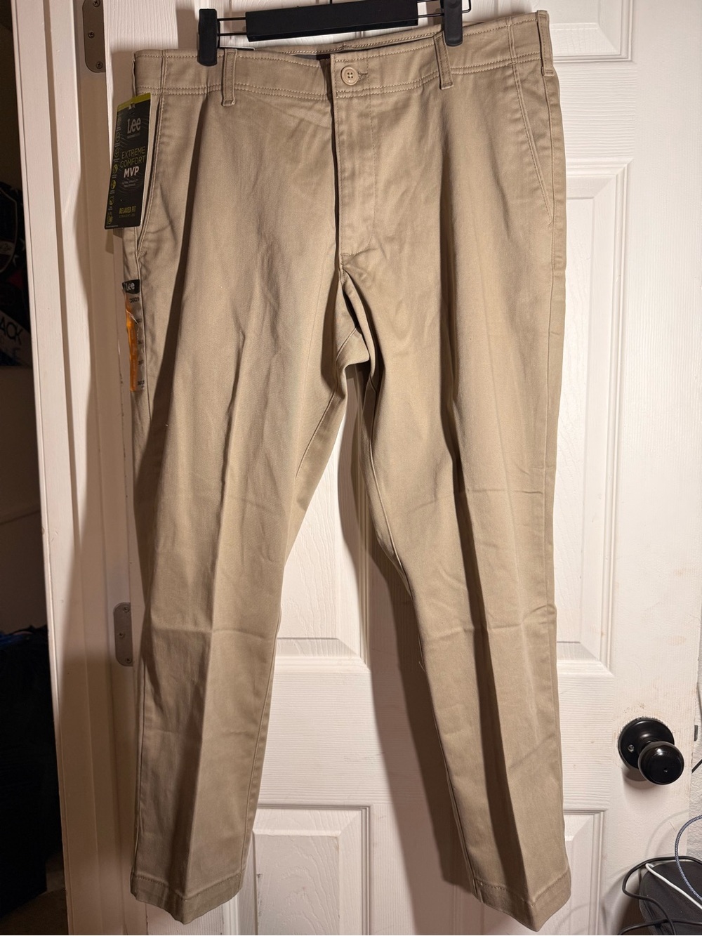 Lee Men's Extreme Comfort MVP Cargo Pants Khaki, Size 36x29 NWT Relaxed Fit